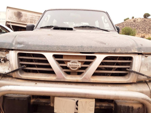 REJILLA DELANTERA Nissan PATROL GR (Y61) 
