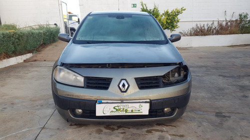 Renault Megane II Classic Berlina (2003->) Confort Dynamique — vehículo donante para recambios 