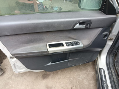 VOLVO V50 FAMILIAR