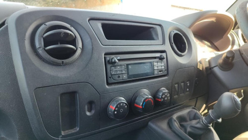  RENAULT MASTER III CAJA CERRADA 