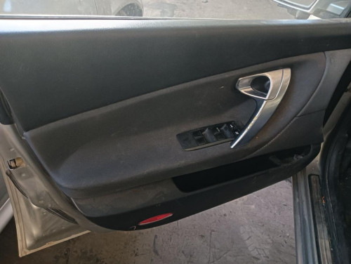 NISSAN PRIMERA BERLINA (P12) — vehículo donante para recambios 