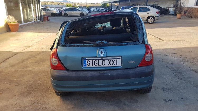 Renault Clio II Fase I (B/CB0)(1998->) SIN IDENTIFICAR