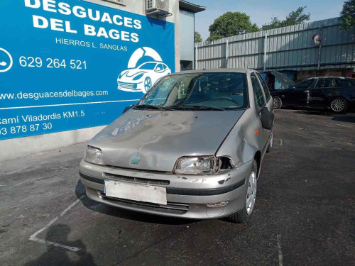  FIAT I PUNTO (176) BERLINA 