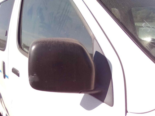  TOYOTA HI-ACE 