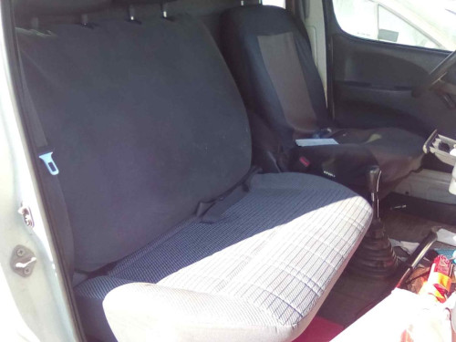  TOYOTA HI-ACE 