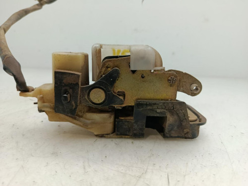 CERRADURA PUERTA TRASERA DERECHA Mazda 626 BERLINA (GF) 