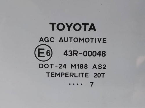 LUNA TRASERA DERECHA TOYOTA YARIS (XP13) 