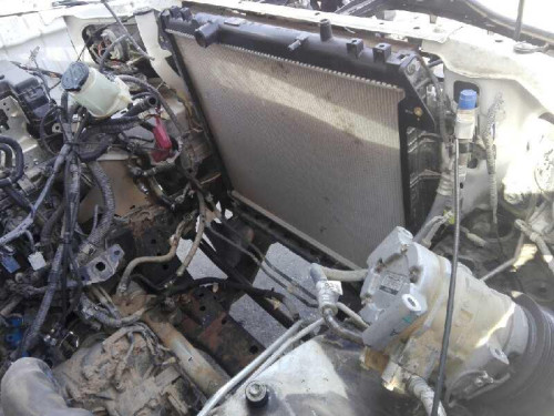 TOYOTA HILUX (KUN) — vehículo donante para recambios 