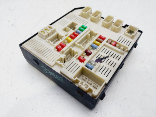 CAJA RELES / FUSIBLES Renault LAGUNA III GRANDTOUR 