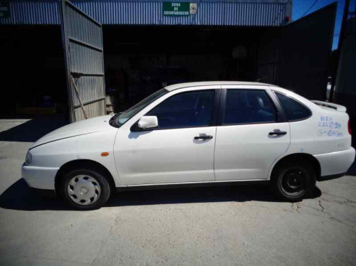  SEAT CORDOBA BERLINA (6K2) 