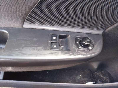VOLKSWAGEN GOLF V (1K1)(10.2003)