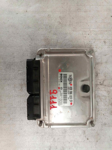 CENTRALITA MOTOR UCE Volkswagen PASSAT BERLINA (3B3) 