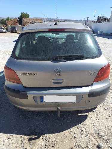PEUGEOT 307 (S1)(04.2001) — Donor Vehicle for Used Parts 