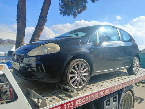 FIAT GRANDE PUNTO (199) — автомобиль-донор на запчасти 