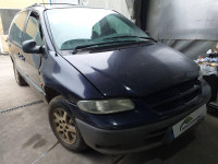CHRYSLER VOYAGER GS