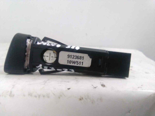  WARNING Volvo S60 BERLINA 