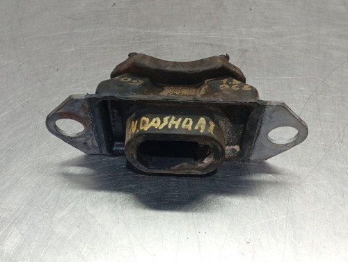  SOPORTE MOTOR IZQUIERDO 