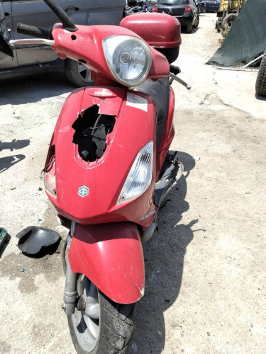 PIAGGIO (VESPA) FLY PIAGGIO FLY — vehículo donante para recambios 