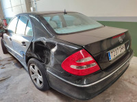 MERCEDES-BENZ CLASE E (BM 211) BERLINA