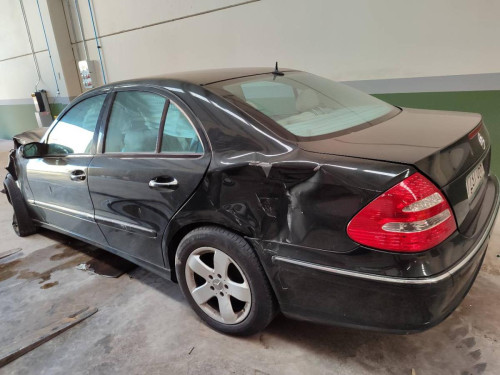 MERCEDES-BENZ CLASE E (BM 211) BERLINA — vehículo donante para recambios 