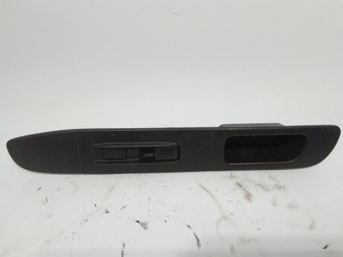 MANDO ELEVALUNAS DELANTERO DERECHO SUBARU IMPREZA (G11/GD/GG) 