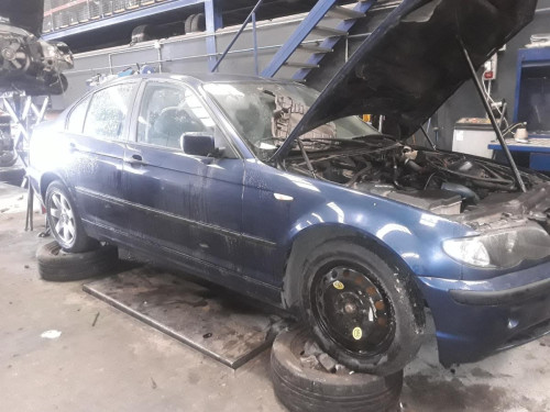  BMW SERIE 3 BERLINA (E46) 