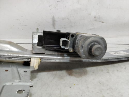 ELEVALUNAS DELANTERO DERECHO PEUGEOT 208 
