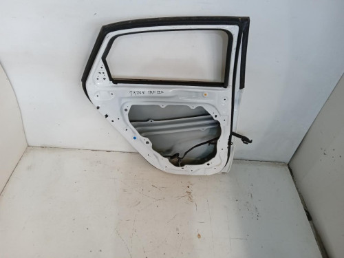PUERTA TRASERA IZQUIERDA KIA CEED (CD) 