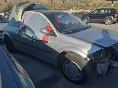 RENAULT MEGANE II BERLINA 3P 