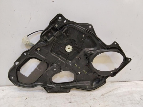ELEVALUNAS TRASERO IZQUIERDO Mazda 3 BERLINA (BK) 