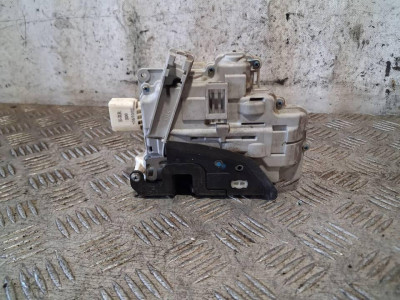CERRADURA PUERTA DELANTERA DERECHA