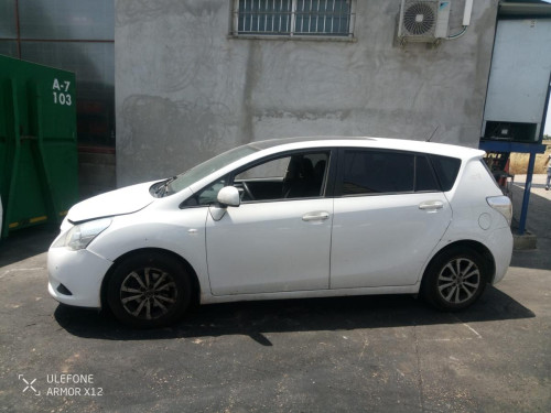  TOYOTA VERSO (AUR2/ZGR2) 