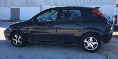 FORD FOCUS BERLINA (CAK) — Donor Vehicle for Used Parts 