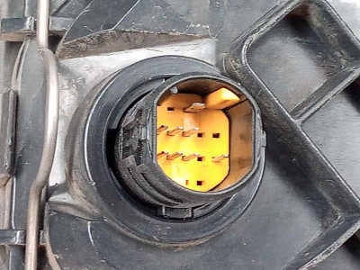 FARO IZQUIERDO, LANCIA, MUSA (184)