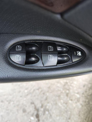 MANDO ELEVALUNAS DELANTERO IZQUIERDO