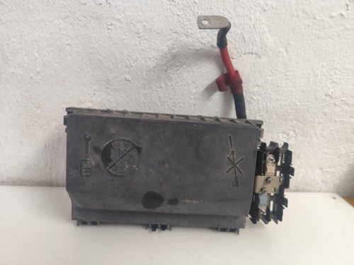  CAJA RELES / FUSIBLES OPEL 