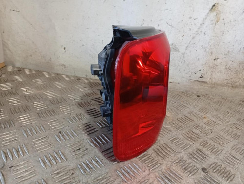 PILOTO TRASERO IZQUIERDO 