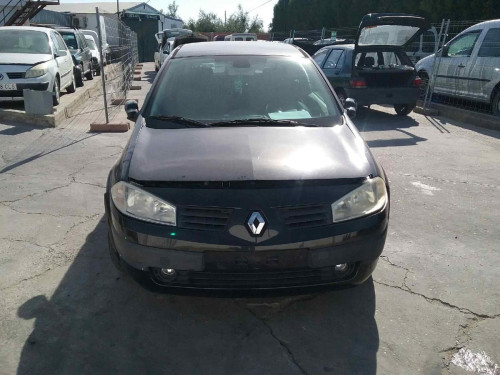 RENAULT MEGANE II BERLINA 3P — vehículo donante para recambios 
