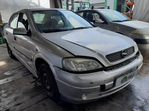 OPEL ASTRA G BERLINA — vehículo donante para recambios 