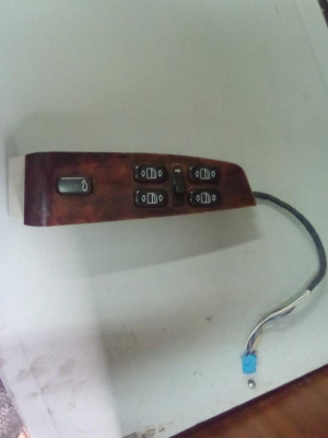 MANDO ELEVALUNAS DELANTERO IZQUIERDO