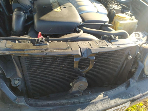 CONDENSADOR / RADIADOR AIRE ACONDICIONADO Mercedes-Benz CLASE E (BM 210) BERLINA 