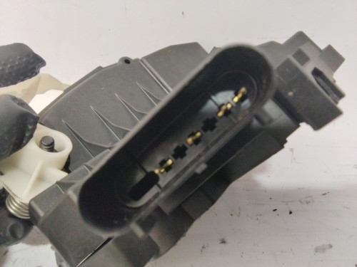 CERRADURA PUERTA TRASERA DERECHA FORD FOCUS BERLINA (CB8) 