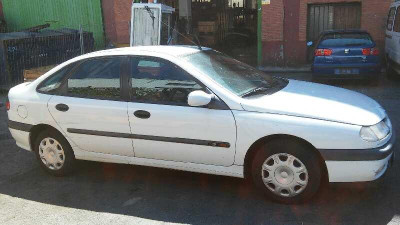 RENAULT LAGUNA (B56)