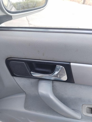 MANETA INTERIOR DELANTERA DERECHA Chevrolet Nubira Berlina (2005->)