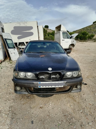 BMW SERIE 5 BERLINA (E39) — автомобиль-донор на запчасти 