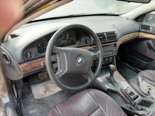BMW SERIE 5 BERLINA (E39) — автомобиль-донор на запчасти 