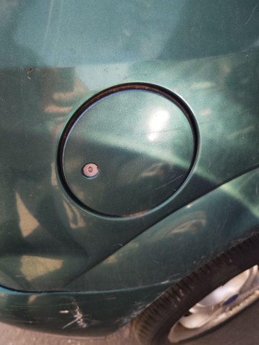 TAPA EXTERIOR COMBUSTIBLE FORD FOCUS BERLINA (CAK) 