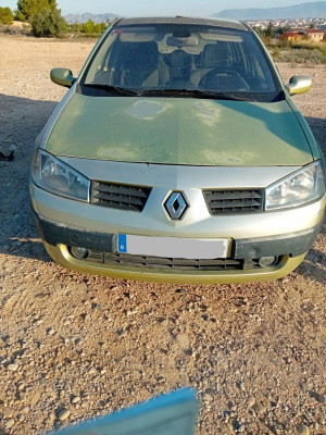 RENAULT MEGANE II CLASSIC BERLINA