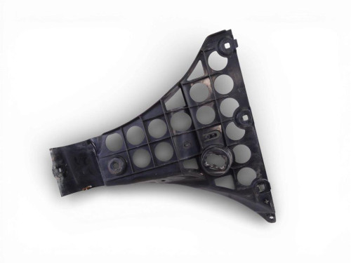 SOPORTE PARAGOLPES TRASERO used