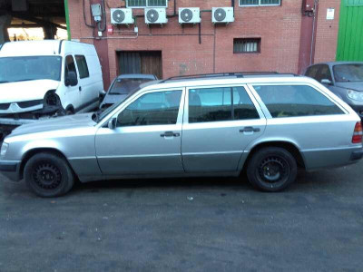 MERCEDES-BENZ CLASE 124 (BM 124) FAMILIAR